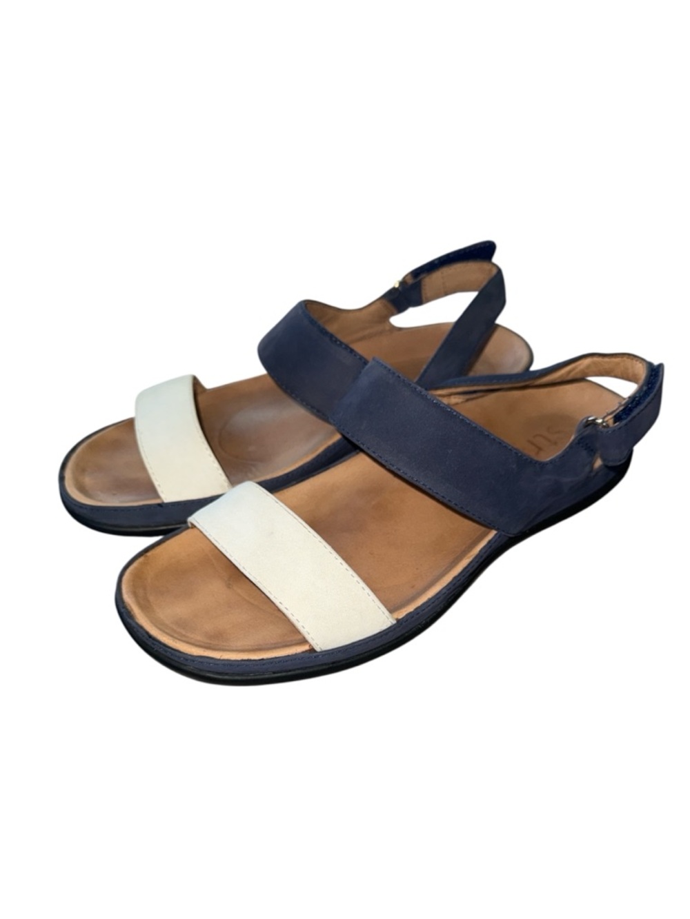 Strive sandals size 8.5